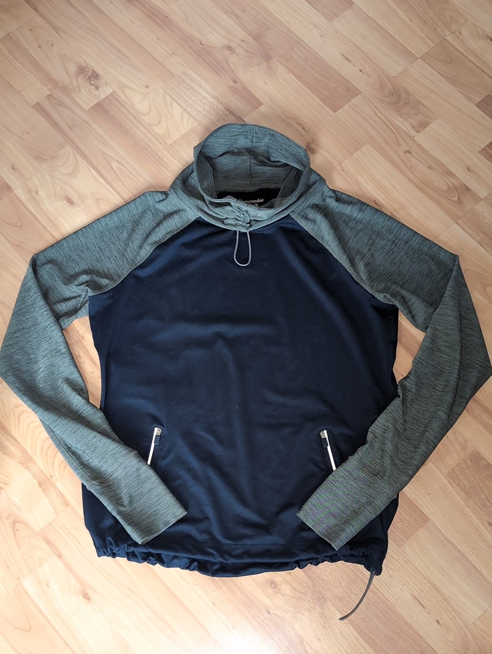 Vintage Abercrombie and Fitch Cowl Neck Pullover L Sweatshirt Bungee